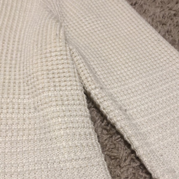 Calvin Klein creamy beige kind of waffle knit cowl neck sweater, size L - Picture 10 of 12